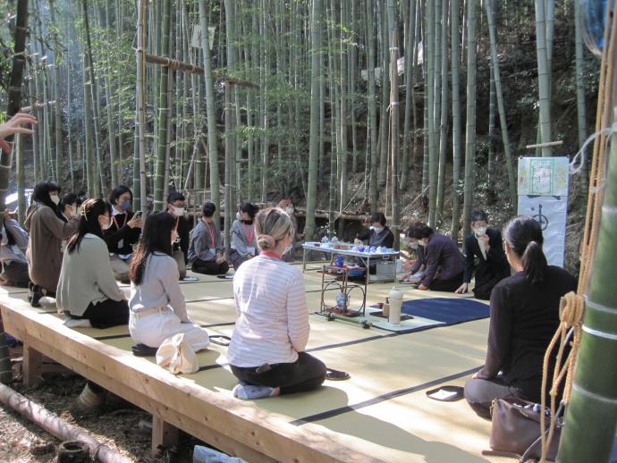 竹林でのイベントの様子