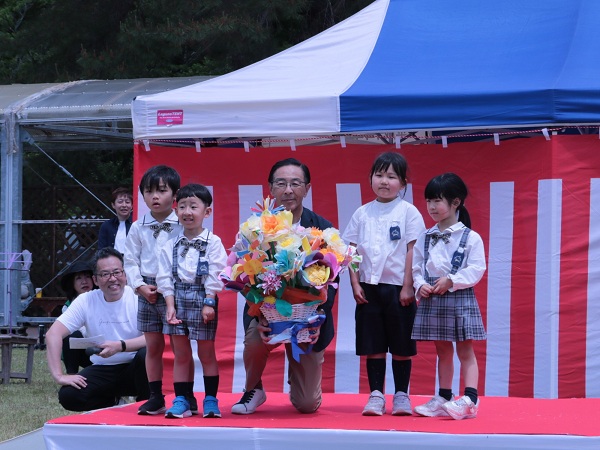第65回京都府私立幼稚園園児大会（中央園児大会）に出席する知事