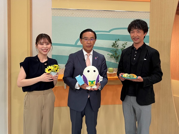 「あったか京都！」に出演する知事