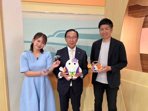 「あったか京都！」に出演する知事