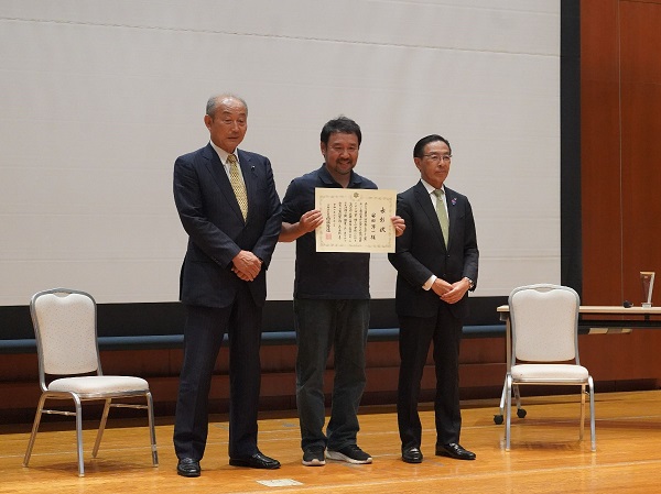 「みやこの文化賞」授賞式に出席する知事