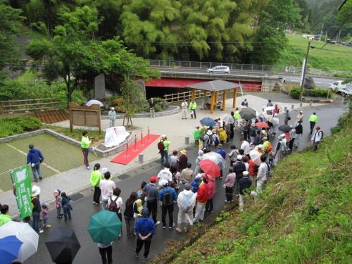 モニュメント完成披露式典