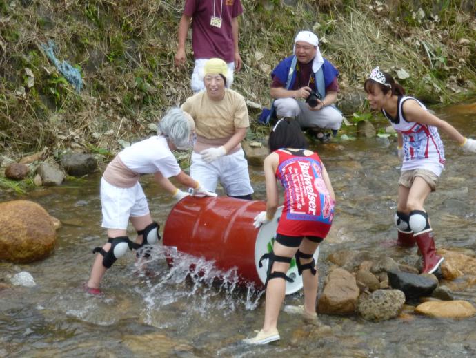 ドラム缶レースの写真その三