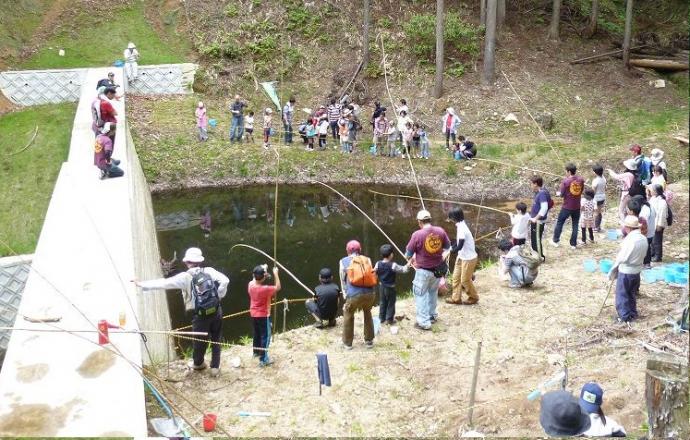 歩こう会の写真（魚つり）