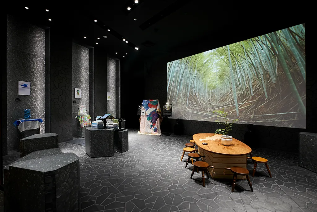 未来をつつむの展示