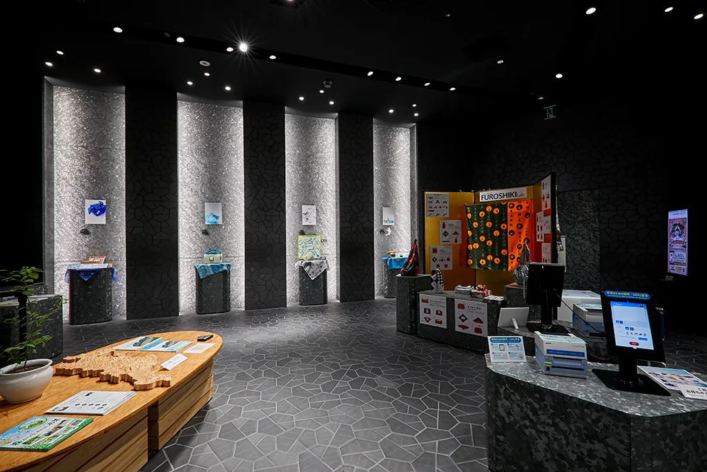 未来をつくるの展示
