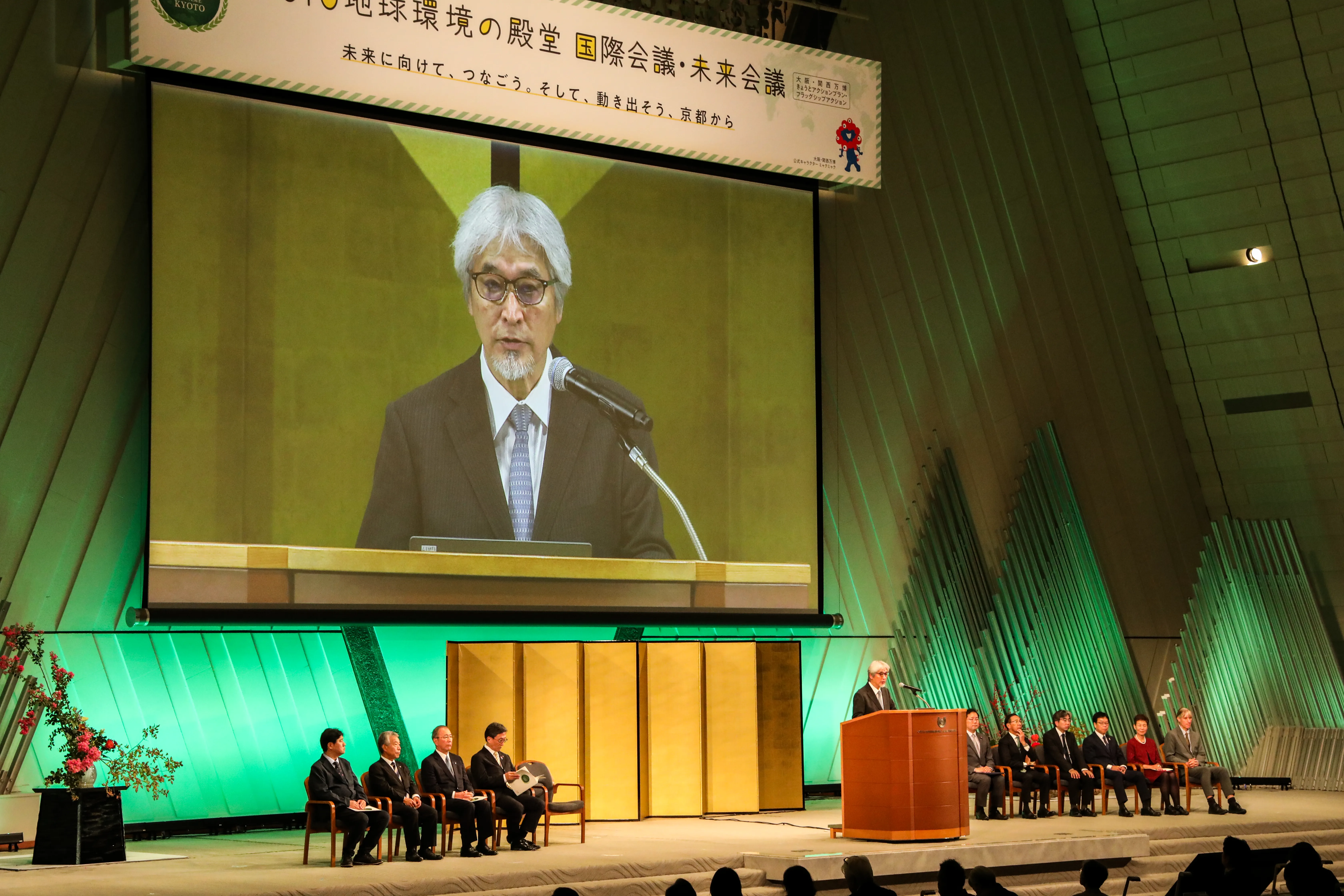 山極壽一氏