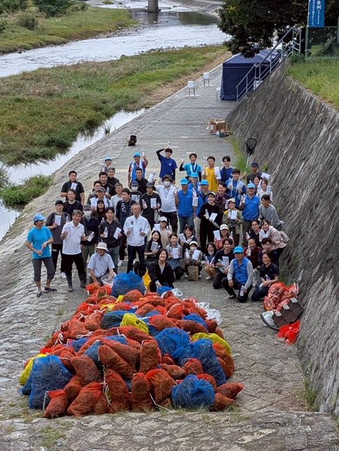 駆除活動の様子の写真