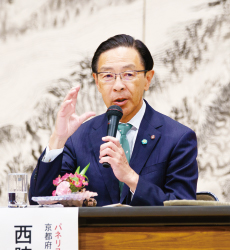 発言している西脇知事