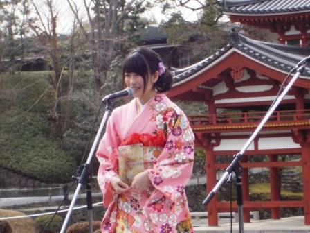 決意表明をする横山さん