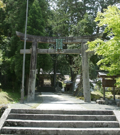 摩気神社鳥居