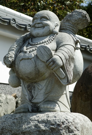 養仙寺布袋さん