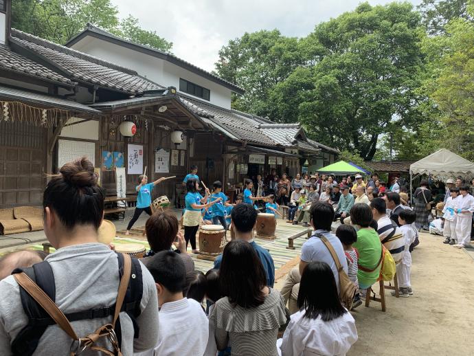 子どもたちの和太鼓演奏