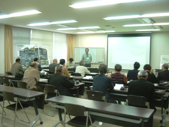 大手川視察の様子（長岡京市の皆さん）